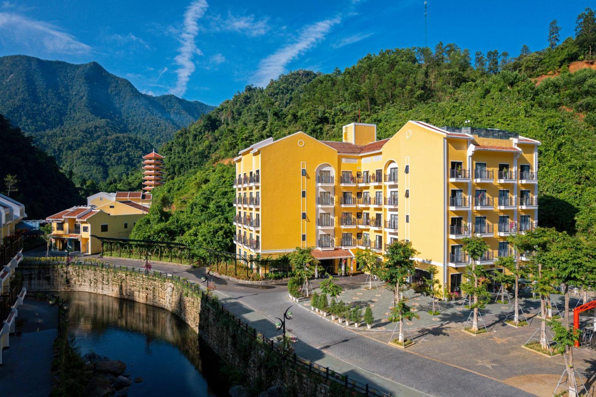 Fivitel Cong Troi Dong Giang - Fivitel Dong Giang Heaven'S Gate Hotel Exterior photo